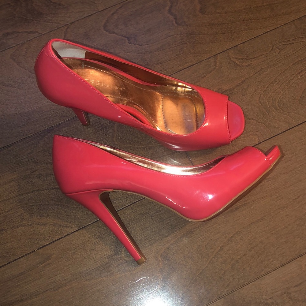 BCBGeneration coral peep toe heals, 4 inch